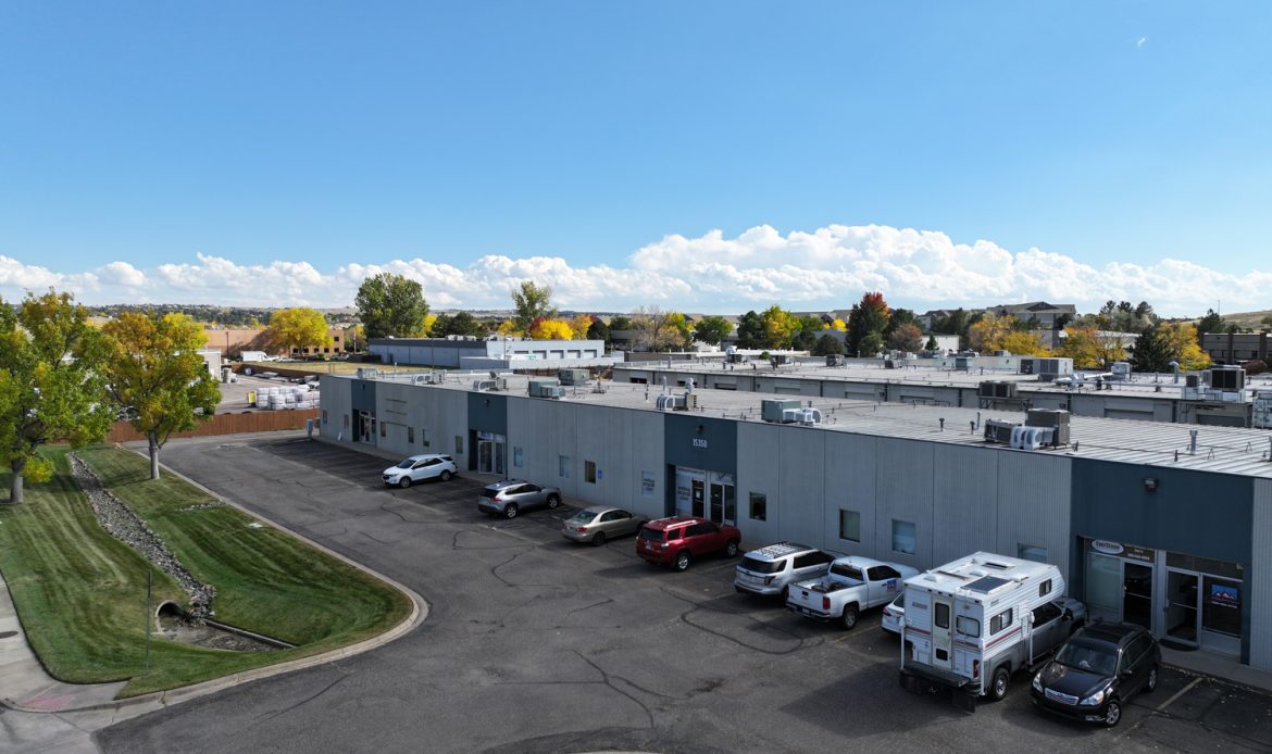 Showroom/Flex/Industrial in Centennial